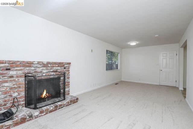 1718 Pepperwood Ct, Concord, CA 94521