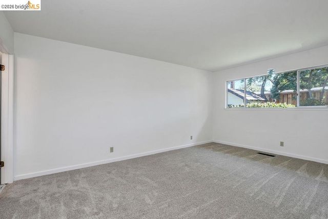 1718 Pepperwood Ct, Concord, CA 94521
