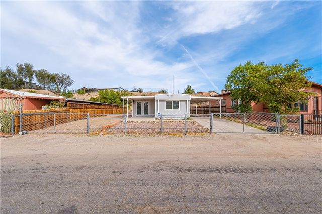 973 Swan Drive, Bullhead City, AZ 86442