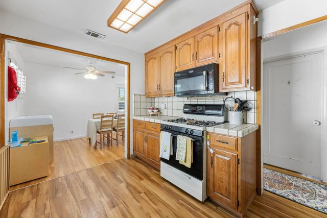 4229 N Commerce St, Stockton, CA 95204