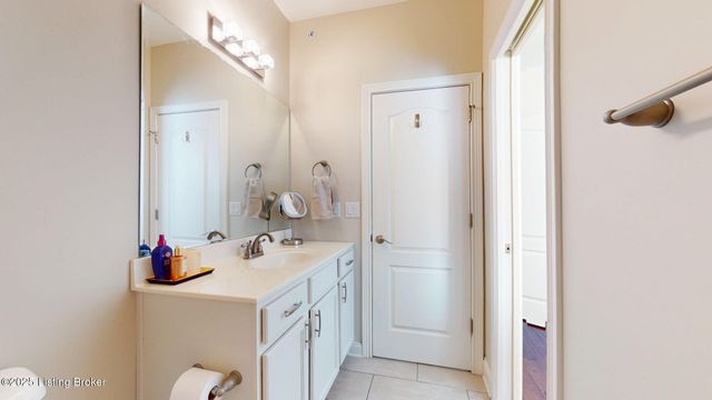 15309 Royal Troon Ave, Louisville, KY 40245