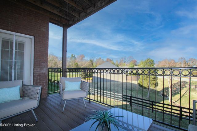 15309 Royal Troon Ave, Louisville, KY 40245