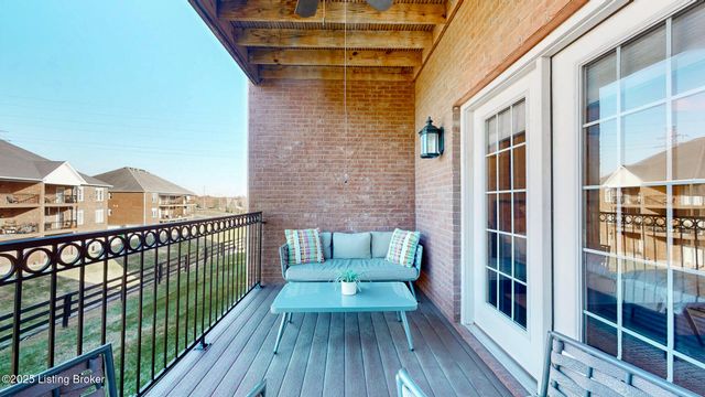 15309 Royal Troon Ave, Louisville, KY 40245