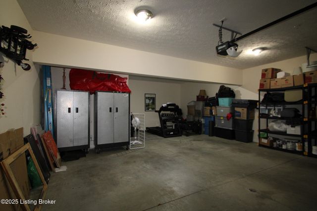 15309 Royal Troon Ave, Louisville, KY 40245