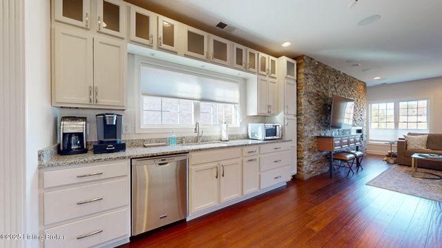 15309 Royal Troon Ave, Louisville, KY 40245