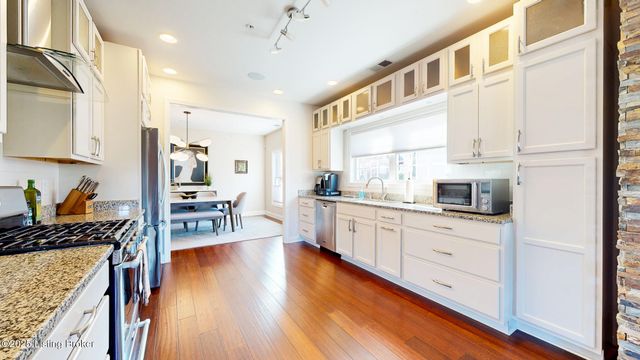 15309 Royal Troon Ave, Louisville, KY 40245