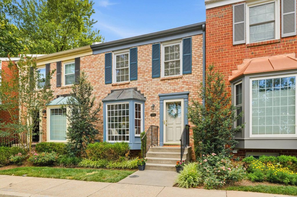 1270 CADDIE DR, Arnold, MD 21012