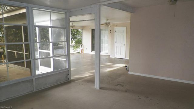 1629 SE 12th ST, Cape Coral, FL 33990