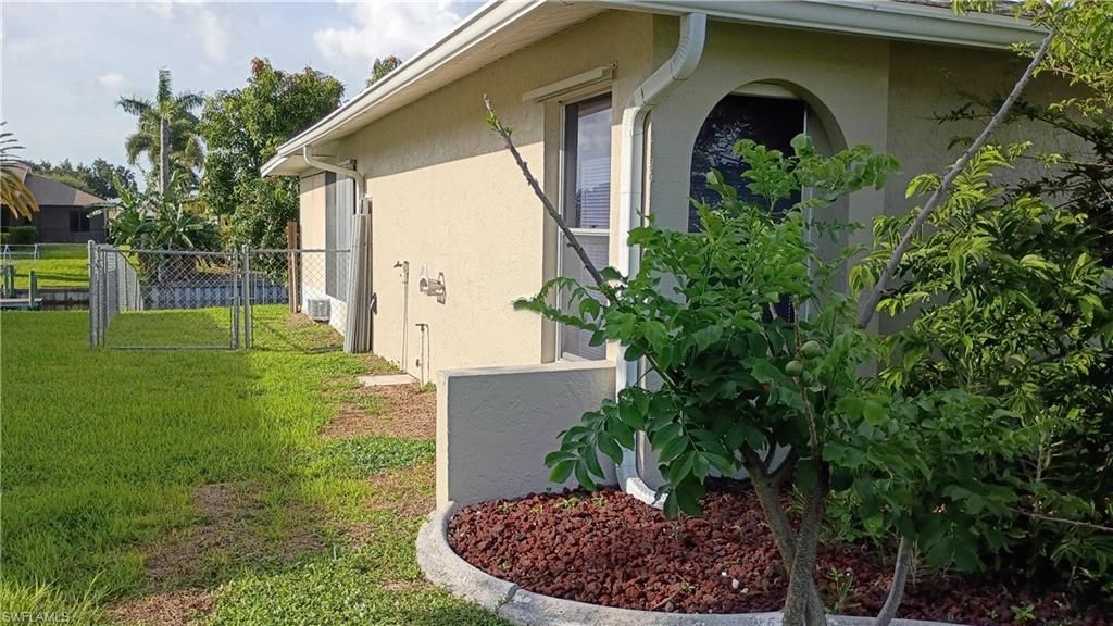 1629 SE 12th ST, CAPE CORAL, FL 33990 — photo 2