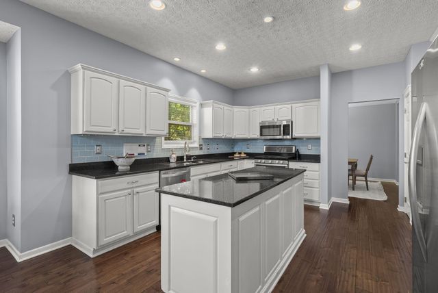 452 Sunridge Drive, Powell, OH 43065