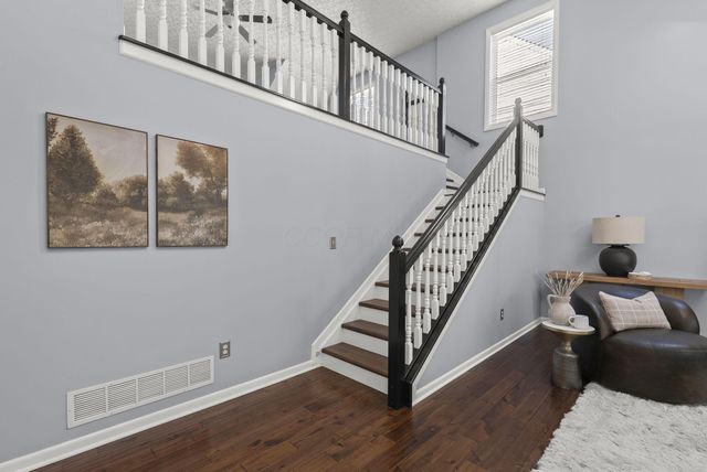 452 Sunridge Drive, Powell, OH 43065