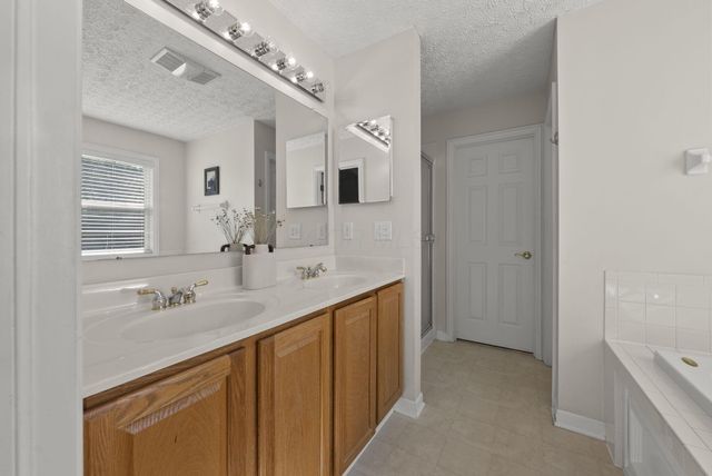 452 Sunridge Drive, Powell, OH 43065