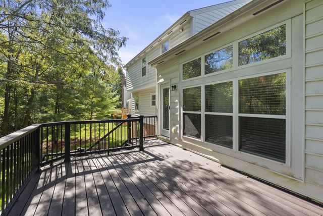 452 Sunridge Drive, Powell, OH 43065