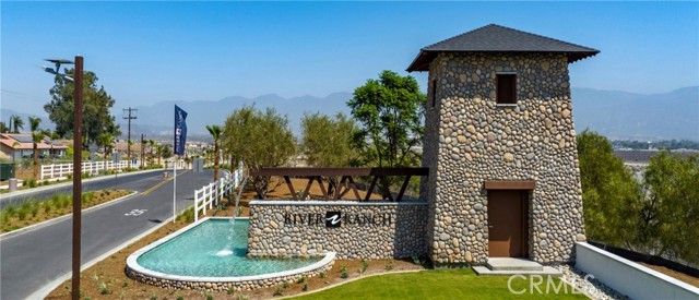2435 Gunner Ridge Way, Rialto, CA 92377