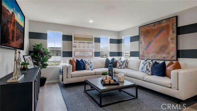 2435 Gunner Ridge Way, Rialto, CA 92377