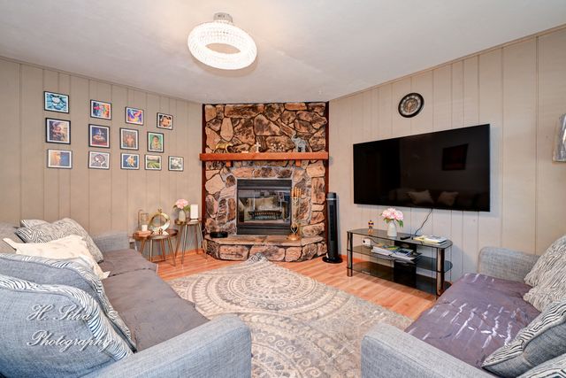 117 Marryat Place, Streamwood, IL 60107