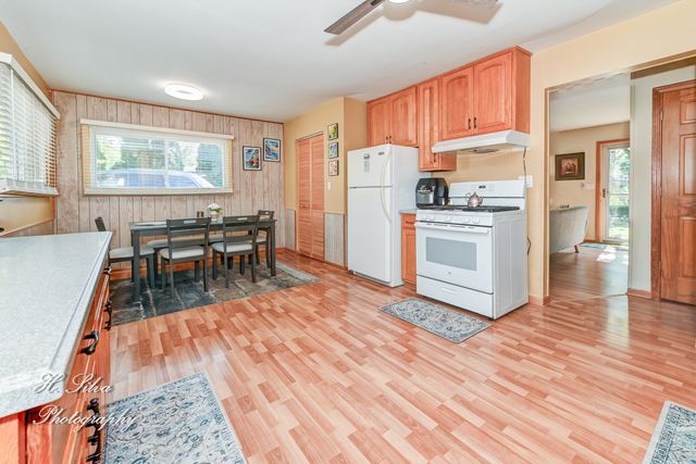 117 Marryat Place, Streamwood, IL 60107