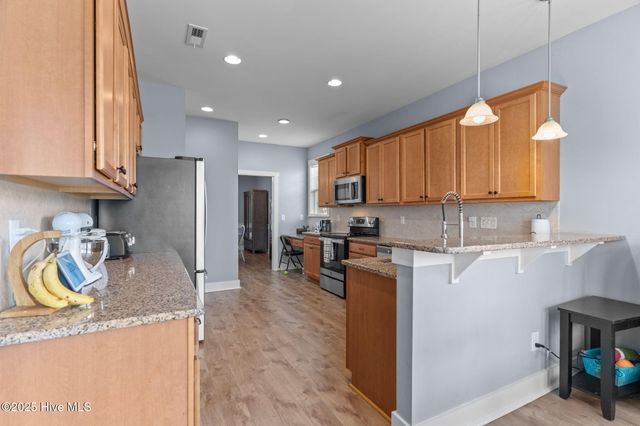 6929 Ontario Road, Wilmington, NC 28412