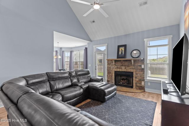 6929 Ontario Road, Wilmington, NC 28412