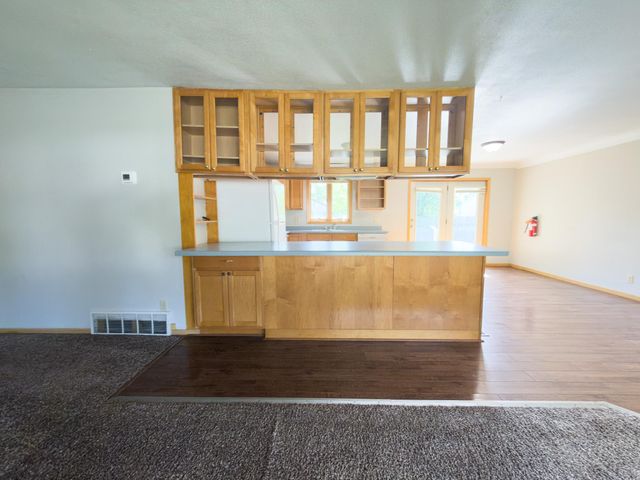 1812 4th Street S, Moorhead, MN 56560