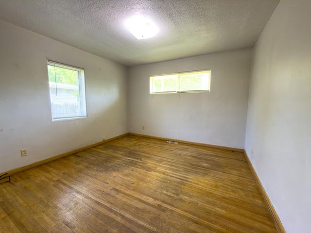 1812 4th Street S, Moorhead, MN 56560