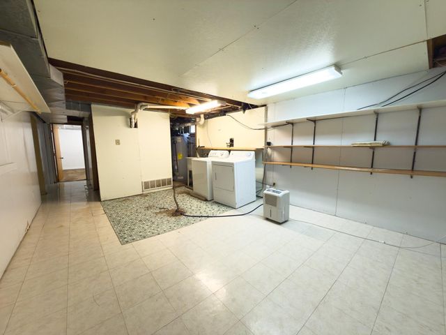 1812 4th Street S, Moorhead, MN 56560