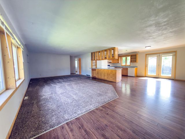 1812 4th Street S, Moorhead, MN 56560