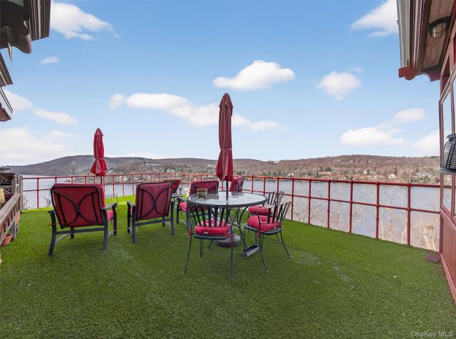 44 Tower Hill Loop, Tuxedo Park, NY 10987