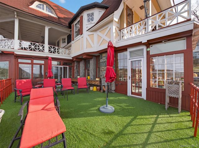 44 Tower Hill Loop, Tuxedo Park, NY 10987