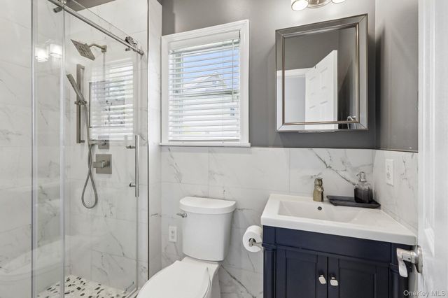 10 Alex Court, West Nyack, NY 10994