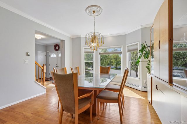 10 Alex Court, West Nyack, NY 10994
