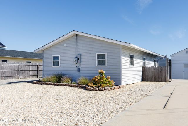 11 S Portland Drive, Little Egg Harbor, NJ 08087