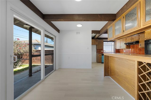 1610 N Linwood, Santa Ana, CA 92701