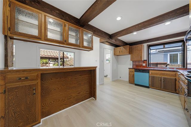 1610 N Linwood, Santa Ana, CA 92701