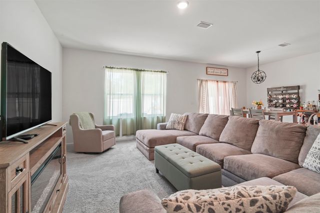 171 Plantersfield Dr., Conway, SC 29526
