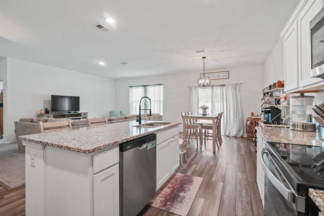 171 Plantersfield Dr., Conway, SC 29526