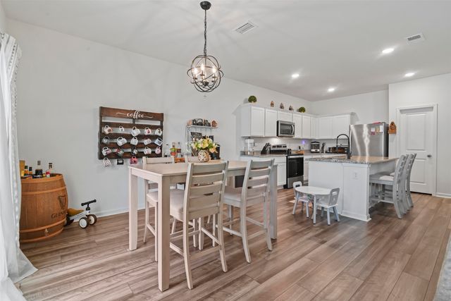 171 Plantersfield Dr., Conway, SC 29526