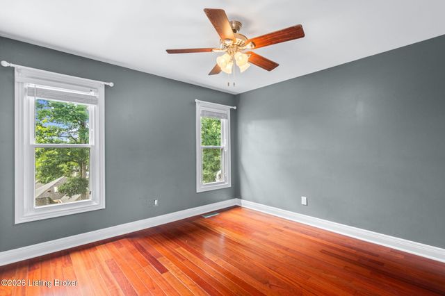 5718 Moser Farm Rd, Prospect, KY 40059