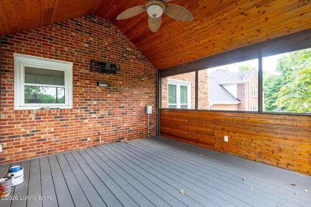 5718 Moser Farm Rd, Prospect, KY 40059