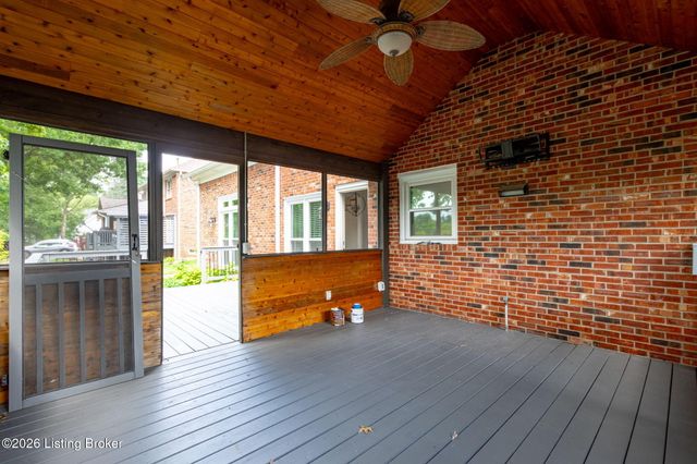 5718 Moser Farm Rd, Prospect, KY 40059