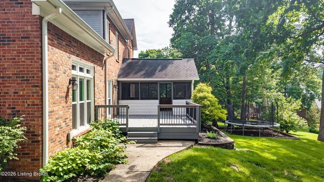 5718 Moser Farm Rd, Prospect, KY 40059