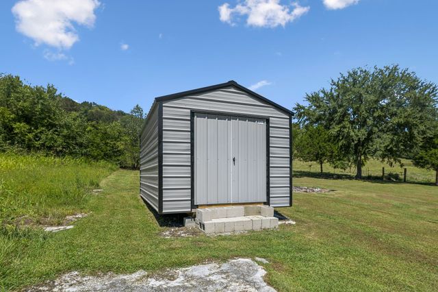 497 Poplar Bluff Rd, E, Auburntown, TN 37016