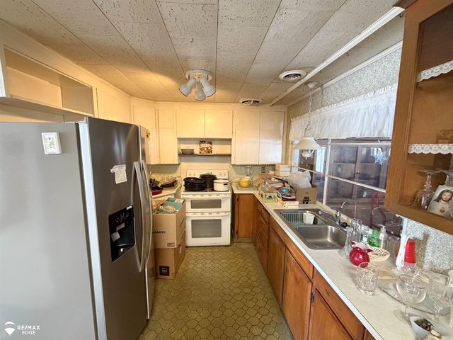 3360 Beecher Road, Flint Twp, MI 48532