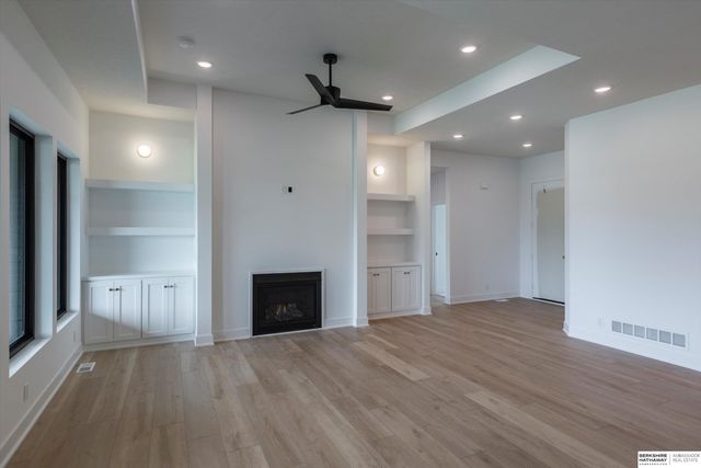 4505 N 213th Street, Omaha, NE 68022