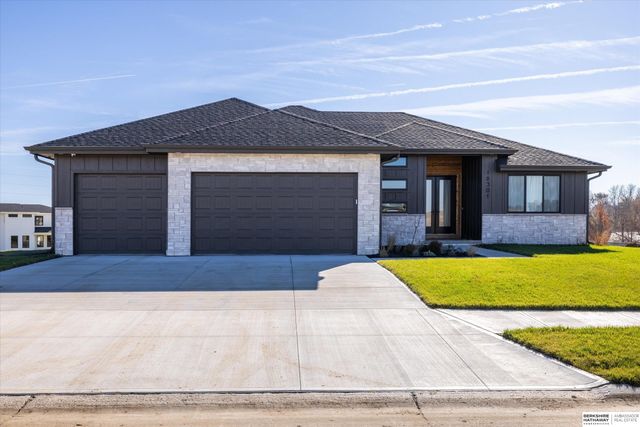 4505 N 213th Street, Omaha, NE 68022