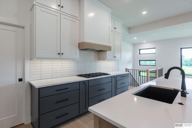 4505 N 213th Street, Omaha, NE 68022