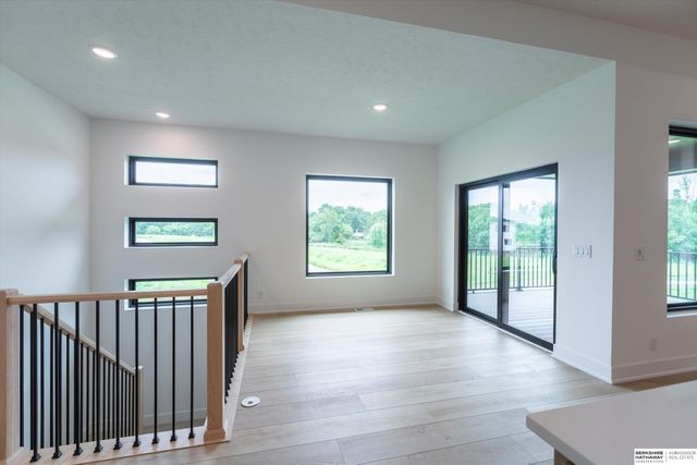 4505 N 213th Street, Omaha, NE 68022