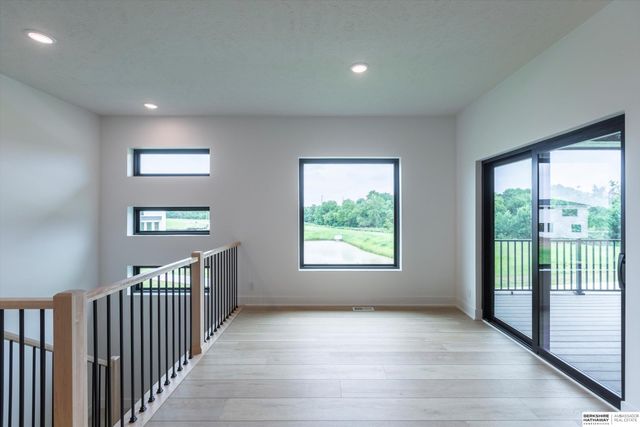 4505 N 213th Street, Omaha, NE 68022