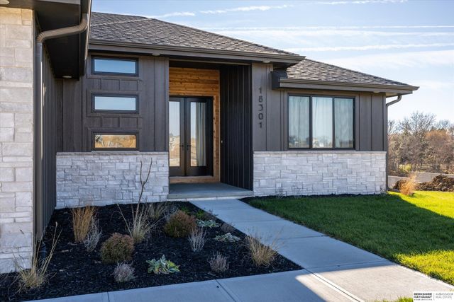 4505 N 213th Street, Omaha, NE 68022