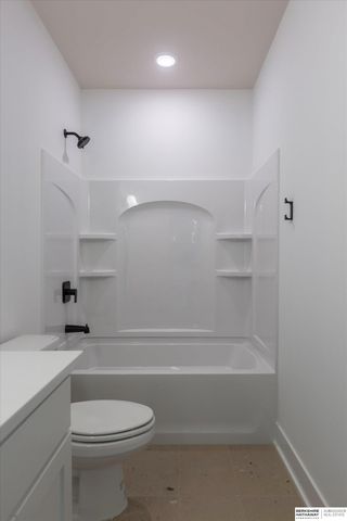 4505 N 213th Street, Omaha, NE 68022